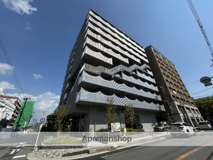 TOPAZ江坂の外観