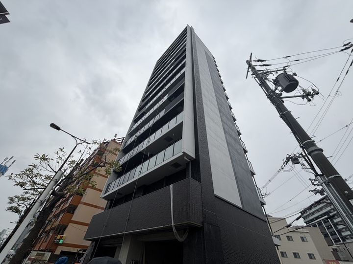 プレサンス西淡路レジェーロの外観