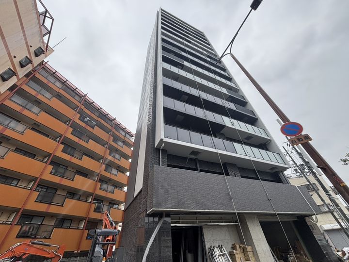 プレサンス西淡路レジェーロの外観