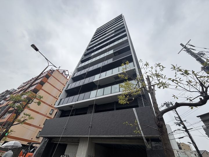 プレサンス西淡路レジェーロの外観