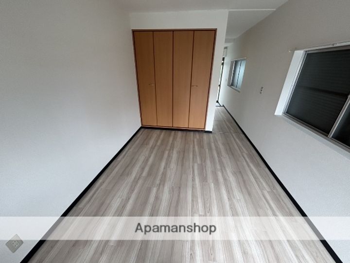 クレスト下新庄駅前の内装