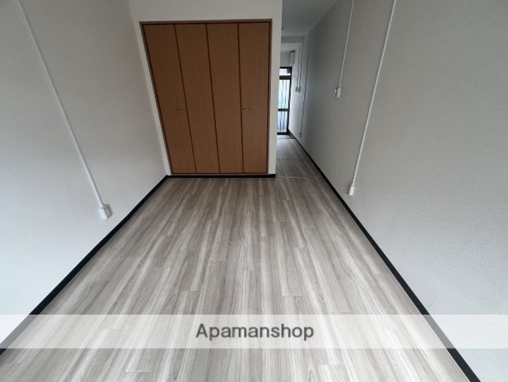 クレスト下新庄駅前の内装