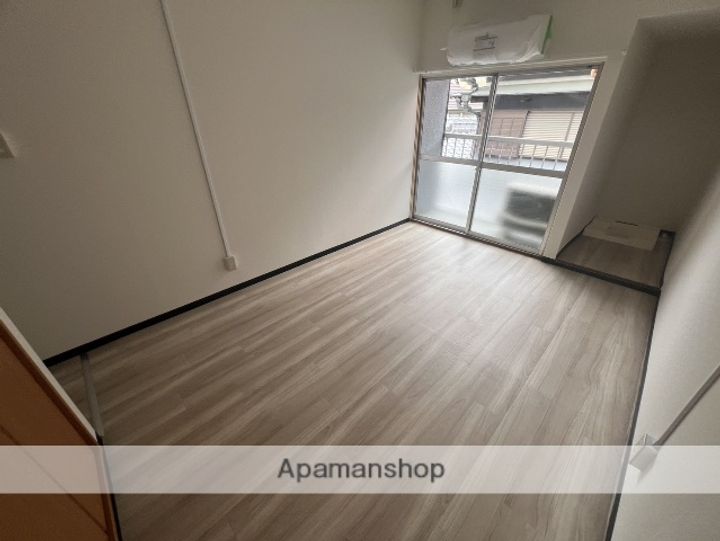 クレスト下新庄駅前の内装