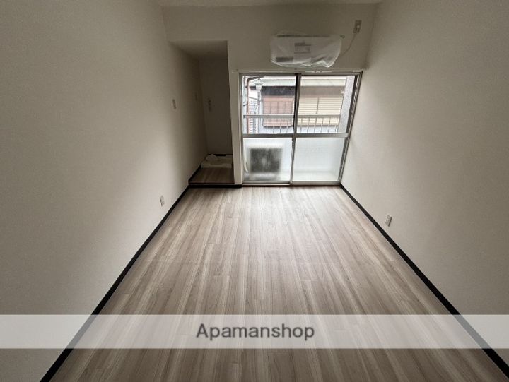 クレスト下新庄駅前の内装