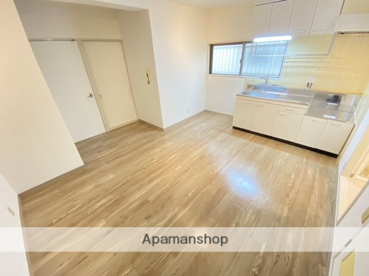 ハイツミツヒサの居間