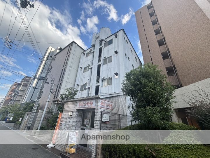 メゾン江坂(E)の外観