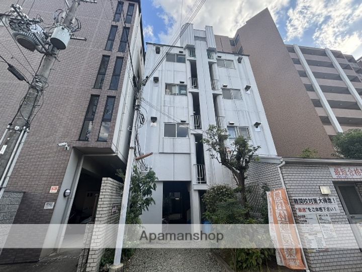 メゾン江坂(E)の外観