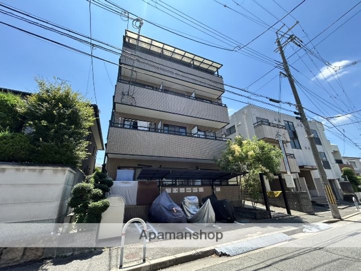 大阪府豊中市服部西町3丁目の賃貸マンションの外観