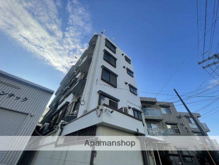 山ノ上ハイツの外観