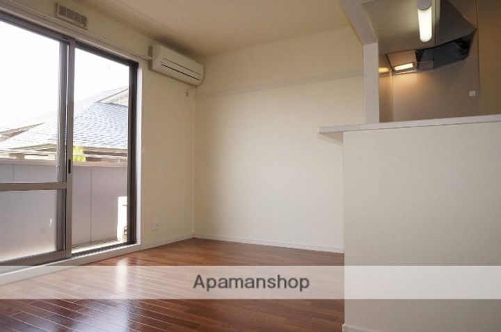 フラットヒル服部 Aの居間