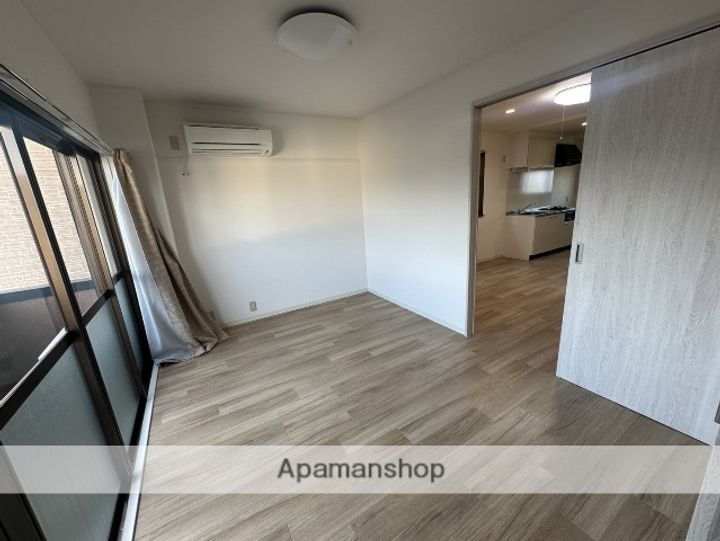 技建ハイツの内装