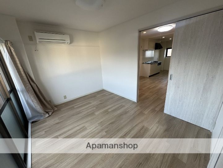 技建ハイツの内装