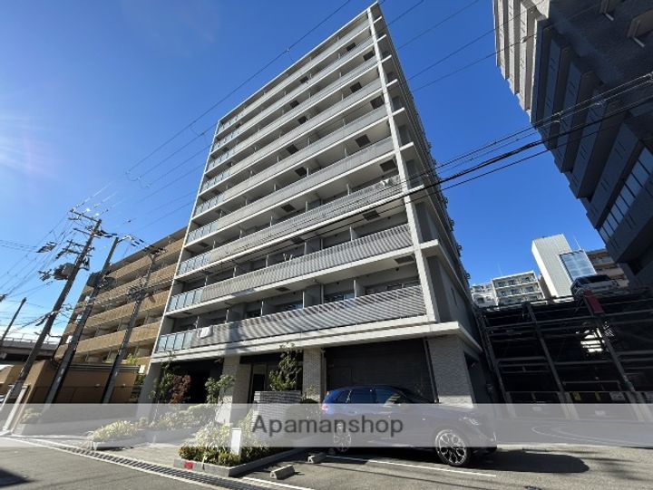 大阪府吹田市広芝町の賃貸マンションの外観