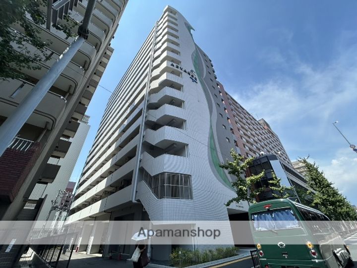 大阪府吹田市江坂町2丁目の賃貸マンションの外観