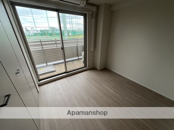 大阪府吹田市芳野町の賃貸マンションの内装