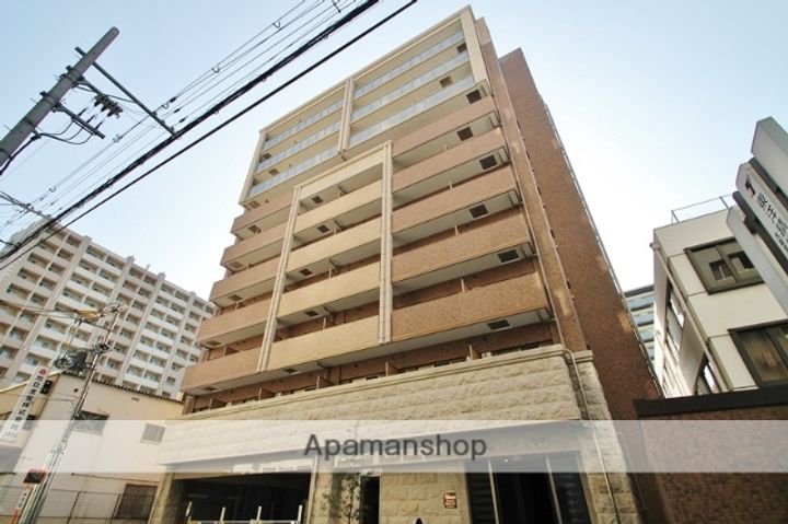 大阪府吹田市広芝町の賃貸マンションの外観