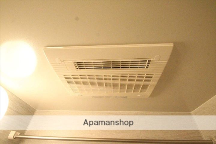 大阪府吹田市江坂町1丁目の賃貸マンションの内装