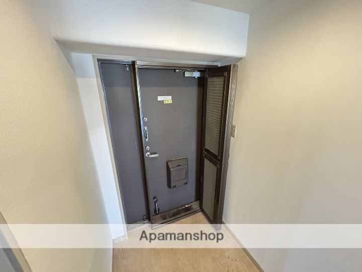 江坂江の木公園スカイハイツの玄関