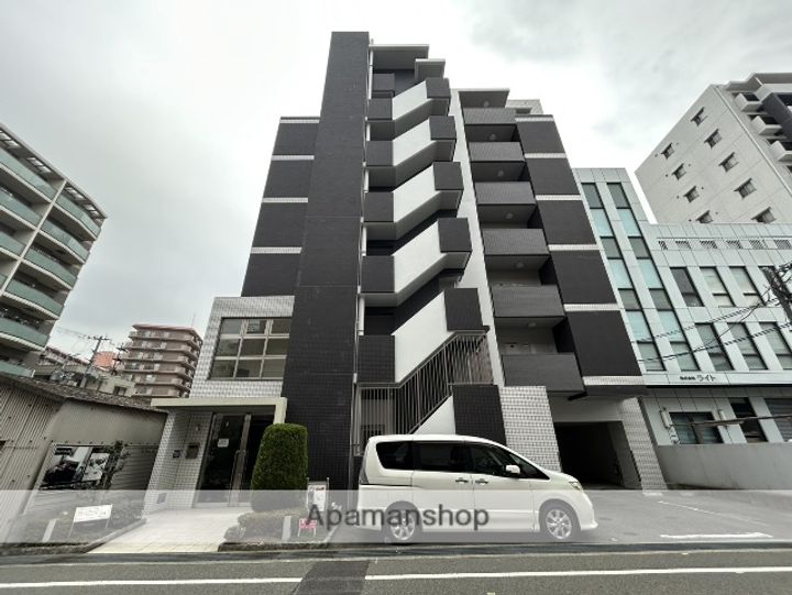 グランシャリオ江坂の外観