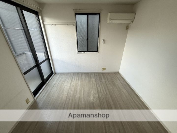 大阪府大阪市東淀川区豊新1丁目の賃貸アパートの内装