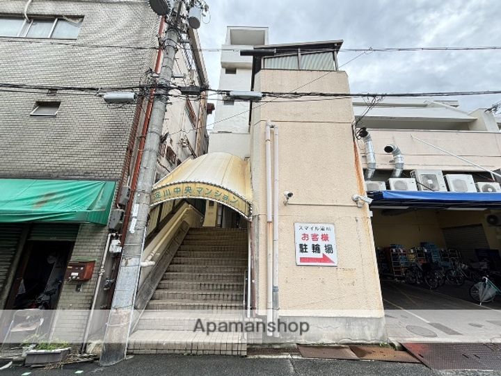 大阪府大阪市淀川区宮原2丁目の賃貸マンションの外観