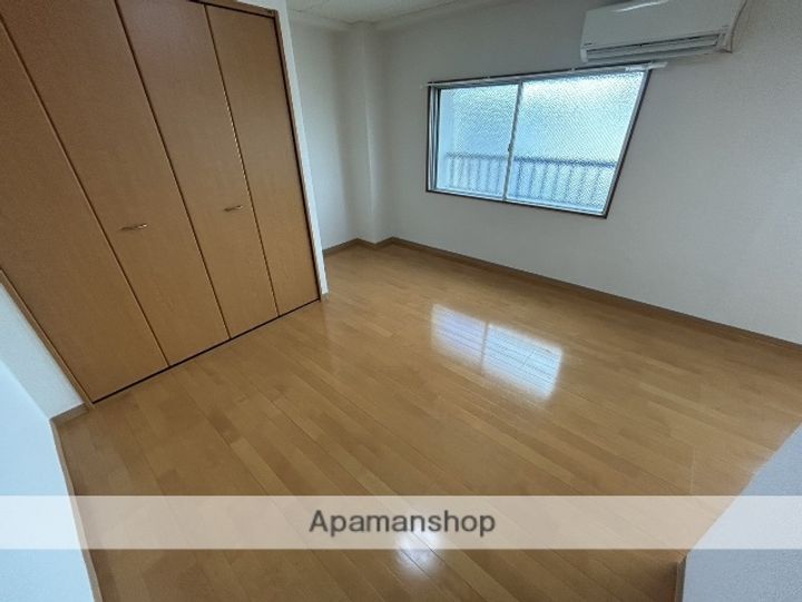 大阪府吹田市垂水町1丁目の賃貸マンションの内装