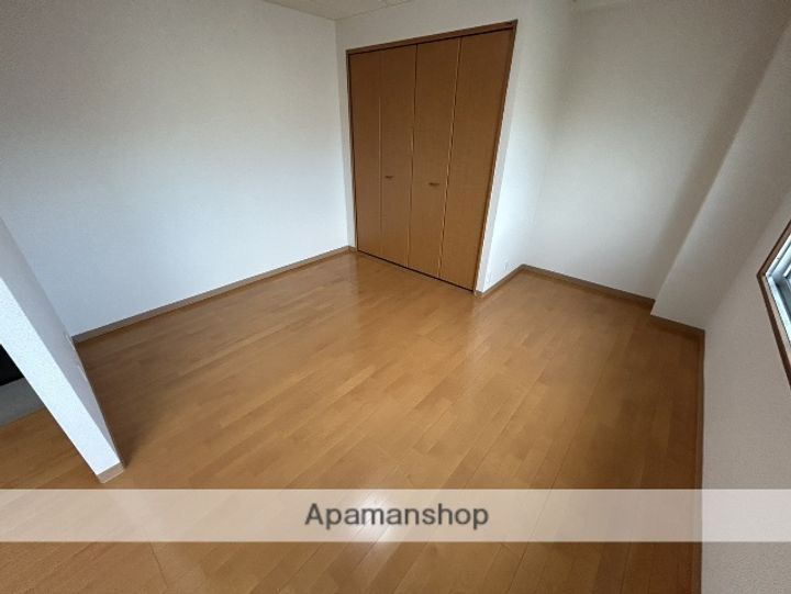 大阪府吹田市垂水町1丁目の賃貸マンションの内装