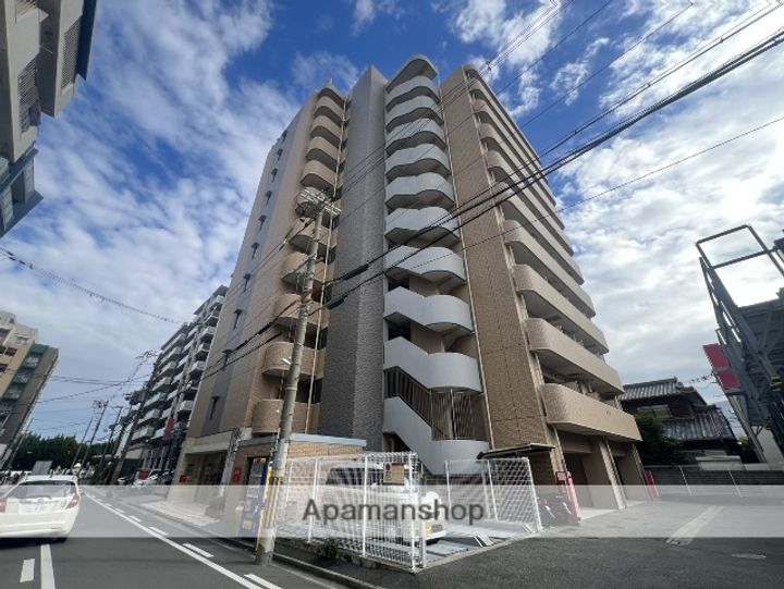 WGB江坂の外観