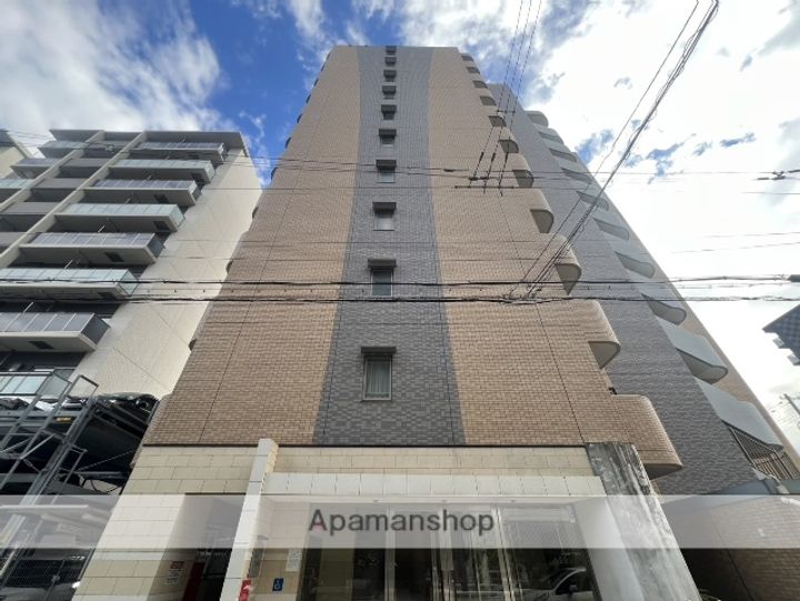 WGB江坂の外観