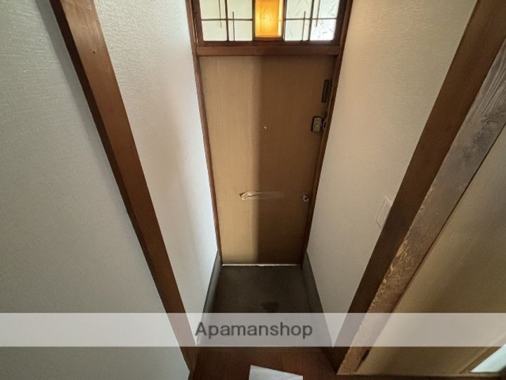 小西第一住宅の玄関