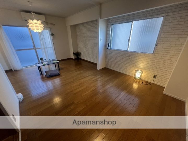 メゾン江坂(E)の内装