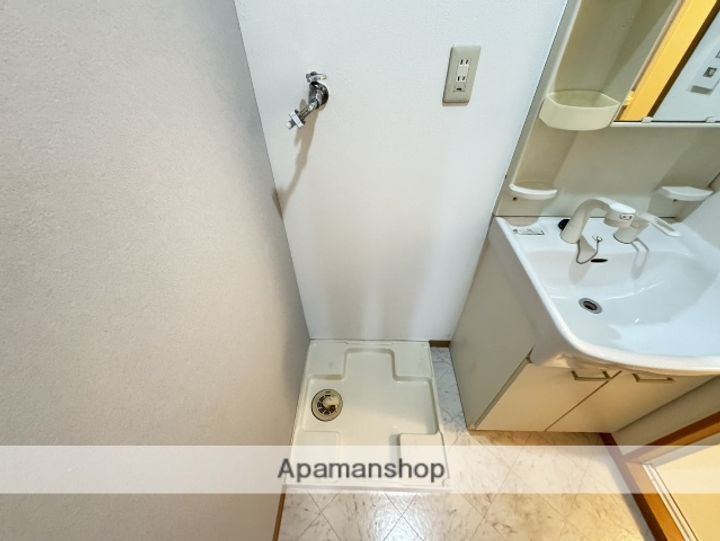 大阪府大阪市東淀川区淡路1丁目の賃貸マンションの内装