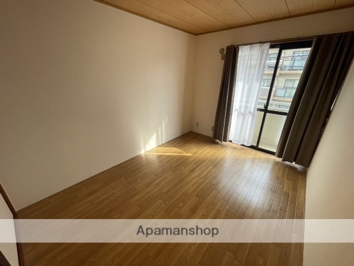 大阪府大阪市東淀川区大道南1丁目の賃貸アパートの内装