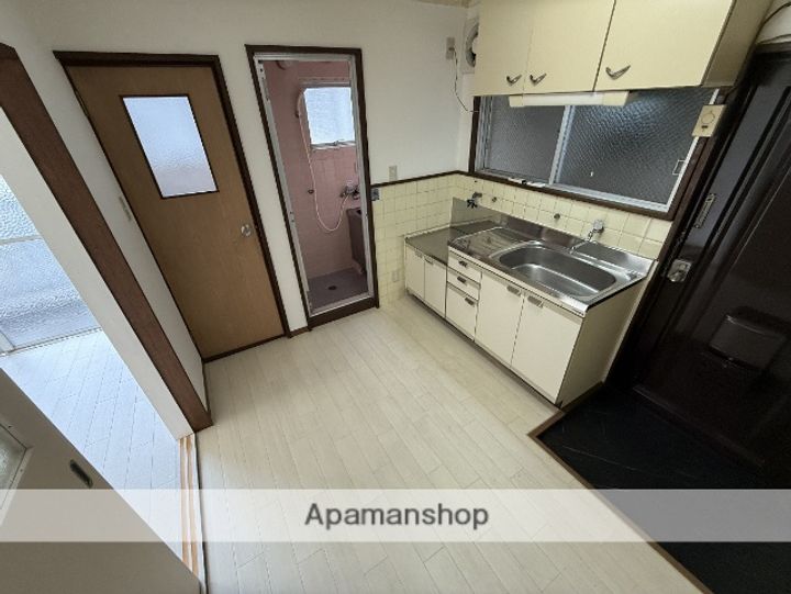 大阪府大阪市東淀川区豊新1丁目の賃貸マンションの居間