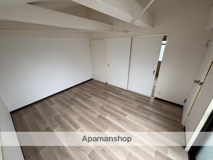 サンパレス21服部の内装