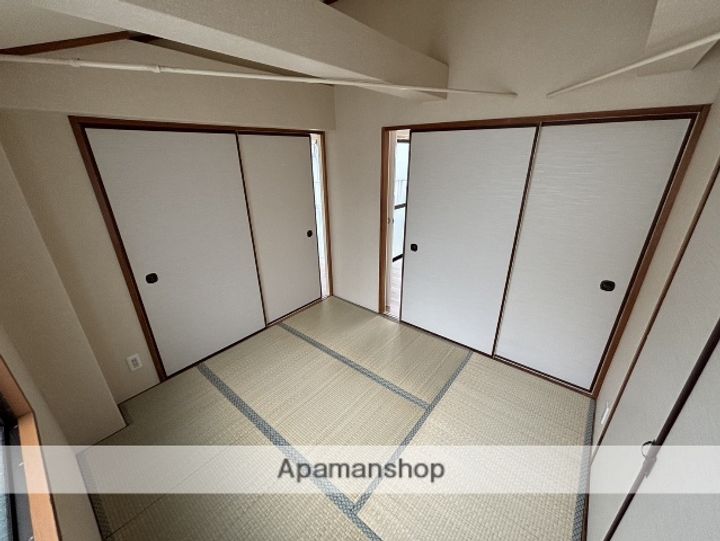 サンパレス21服部の内装