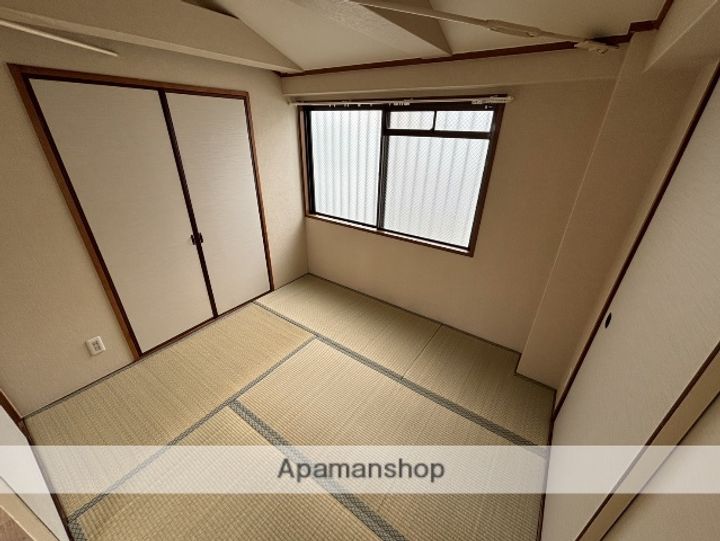 サンパレス21服部の内装