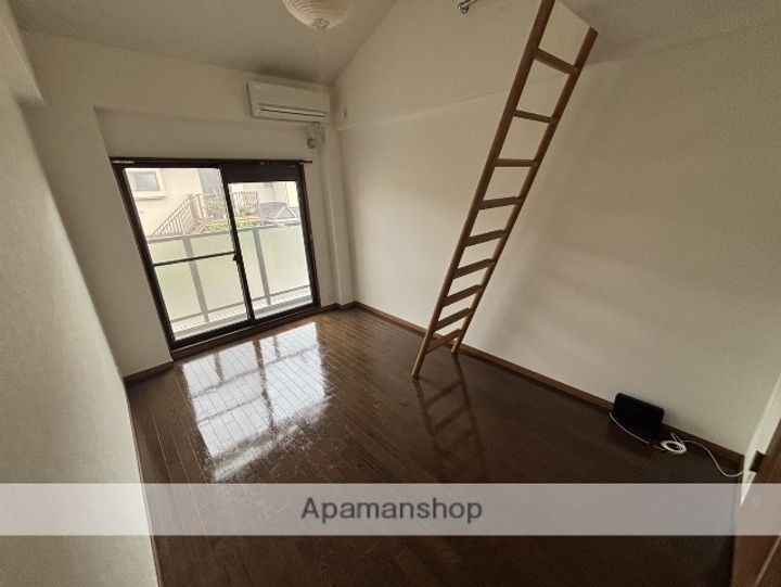 エストリオ曽根の居間