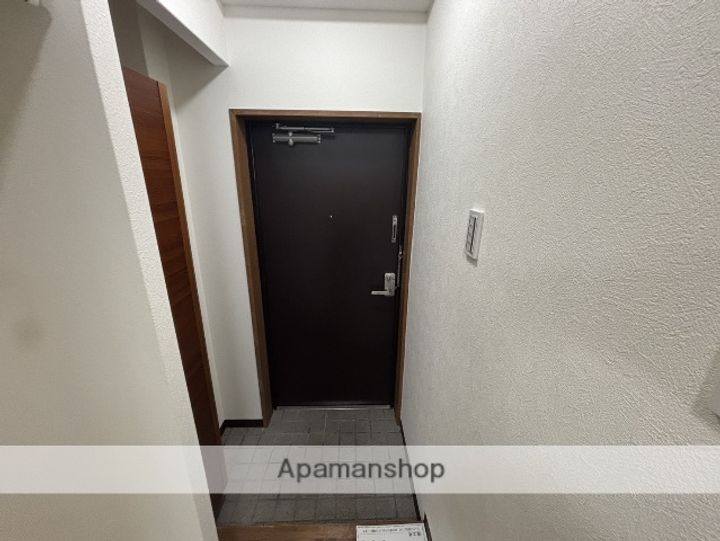 エストリオ曽根の玄関