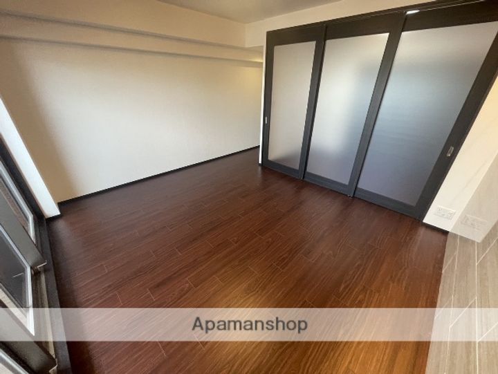 大阪府大阪市淀川区宮原1丁目の賃貸マンションの内装