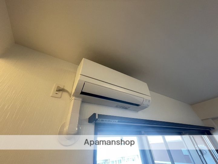 大阪府大阪市淀川区宮原1丁目の賃貸マンションの内装