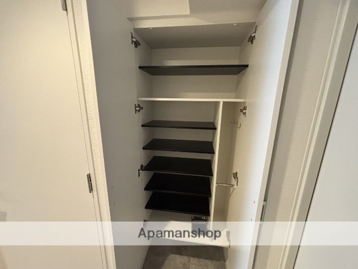 セレニテ新大阪グランデ ミリューの内装