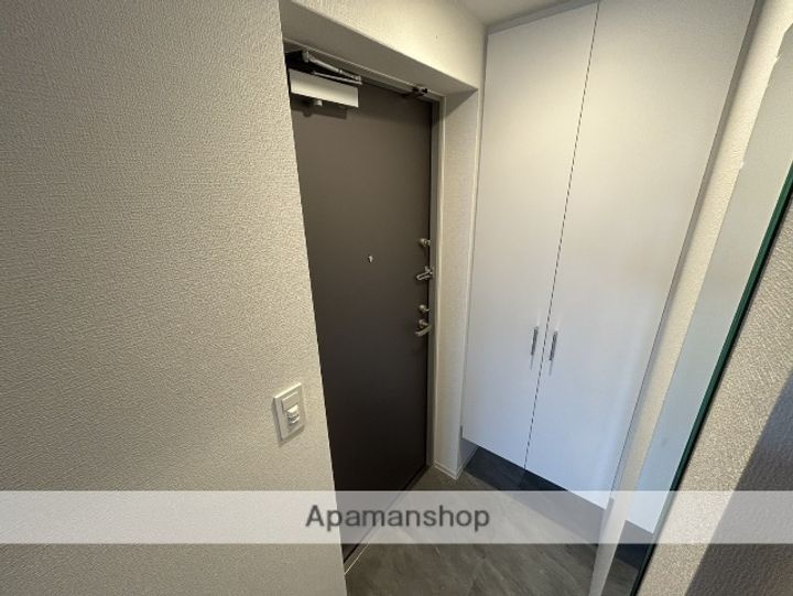 ARTIZA緑地公園の玄関