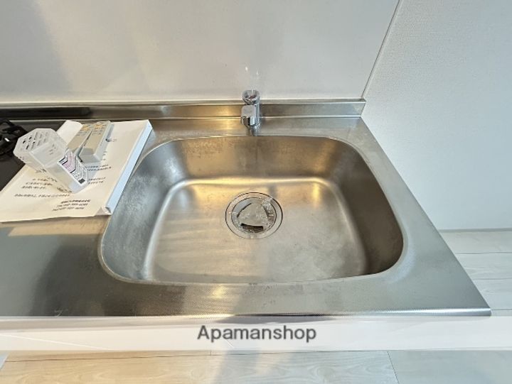 大阪府吹田市南金田2丁目の賃貸マンションの内装