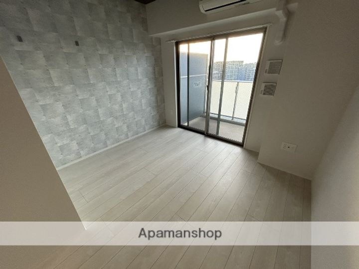 大阪府吹田市南金田1丁目の賃貸マンションの内装