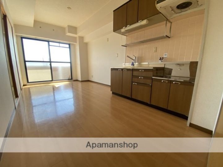 シャルマンエイトの居間