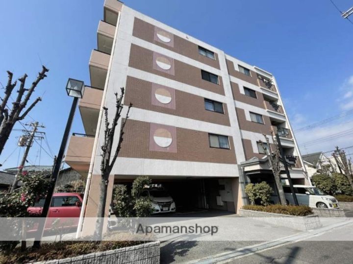 シャルマンエイトの外観