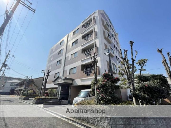 シャルマンエイトの外観