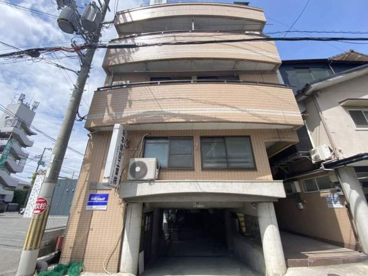 坂本マンション第一の外観