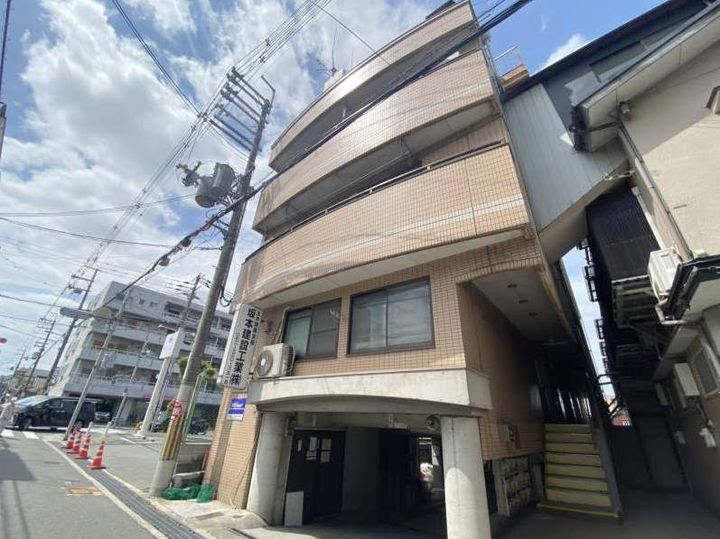 坂本マンション第一の外観